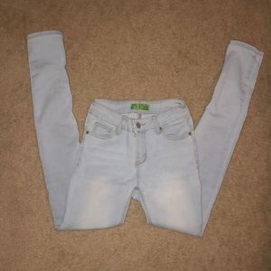 Low rise jeans